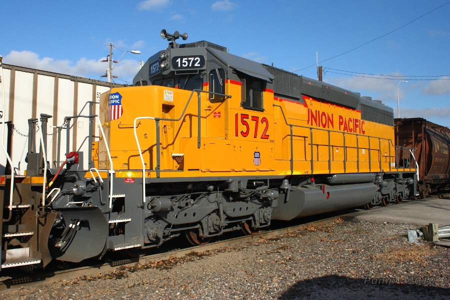 up-1572-emd-sd40-2